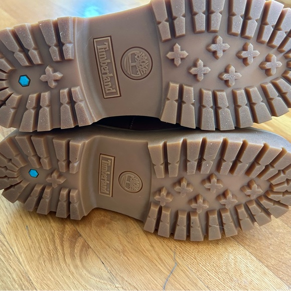 Timberland Women's Brown Leather Ankle Boots - Picture 4 of 6